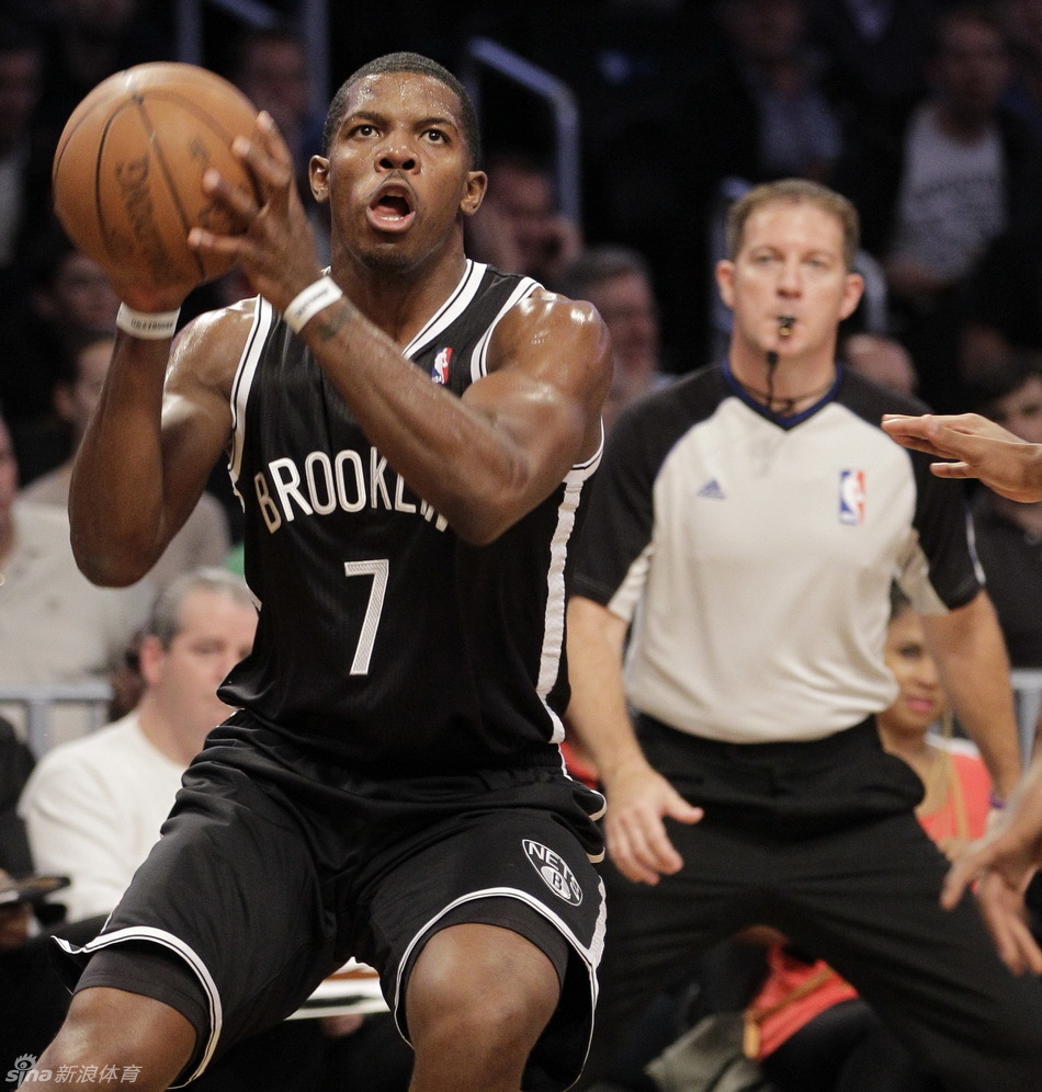 九游体育-集结日犹他爵士队长鼓劲布鲁克林篮网关键时刻完成体检，莱比锡今夜刷新队史纪录看傻球迷的简单介绍