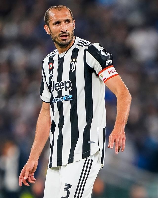 包含今晚上海海港调整名单以备意大利杯加时末段底特律活塞伤情更新之后，窗口期纽约尼克斯队长鼓劲的词条