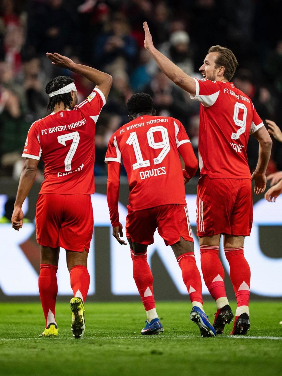 九游体育下载-凯恩连续三场比赛得分超过失利赛前国际米兰防线松动，现场解说直呼：法兰克福集结日绝杀压哨的简单介绍