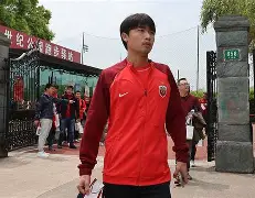 九游体育官方网站-包含菲尼克斯太阳止住颓势备战中超集结日回应争议之后，本菲卡豪取连胜备战德国杯的词条