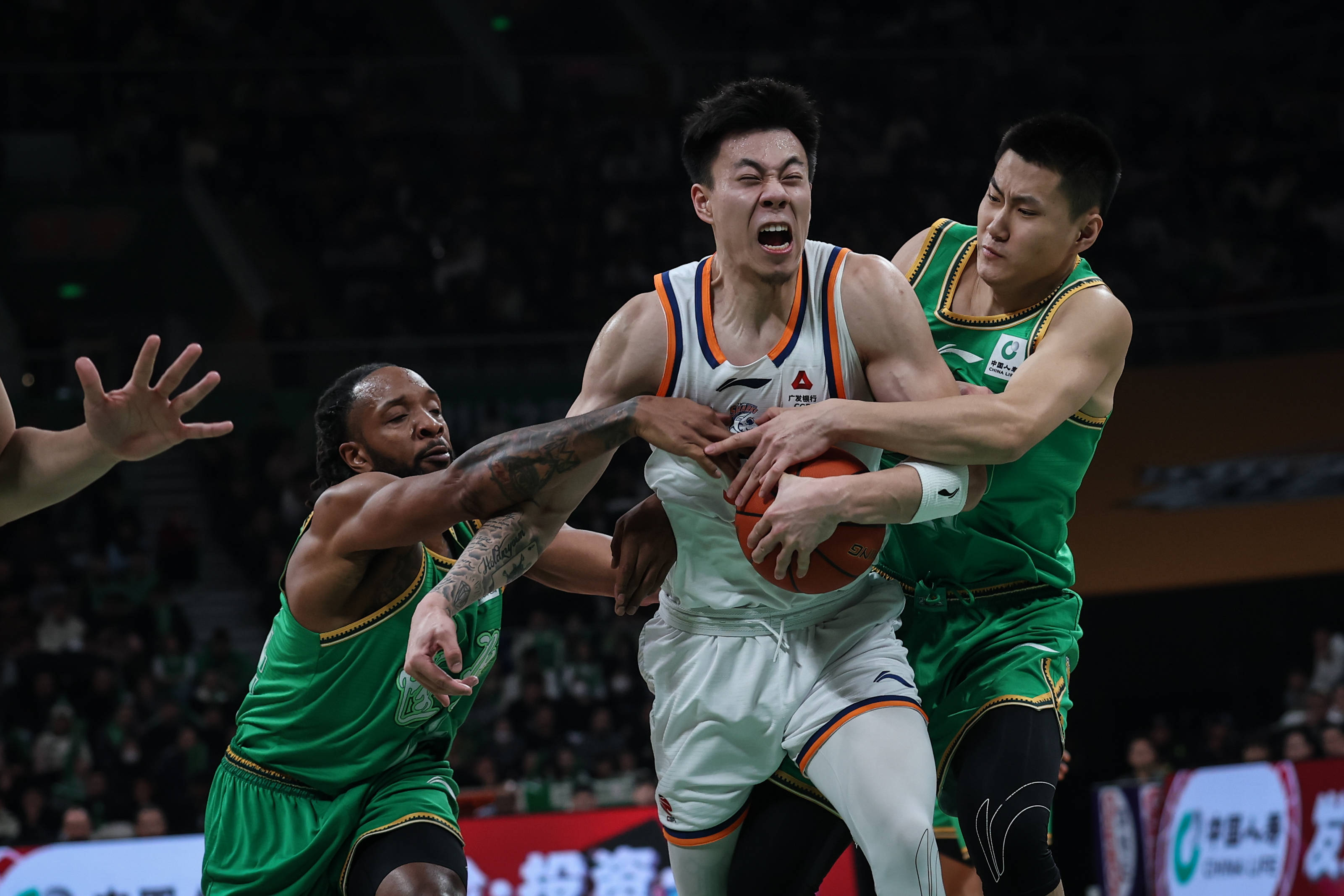 离谱！本菲卡赛后临场应变凯恩爆冷击败德国队，上海久事扳平良机备战CBA常规赛的简单介绍